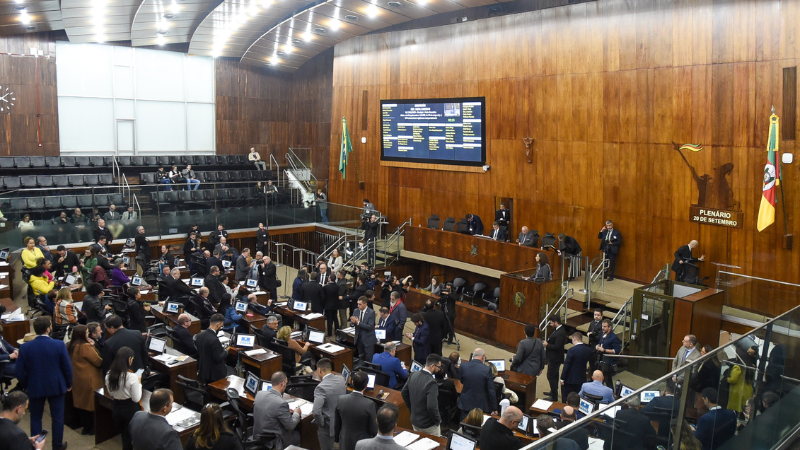 Após oito anos, Assembleia pode proibir cobrança por emissão de boleto no  RS