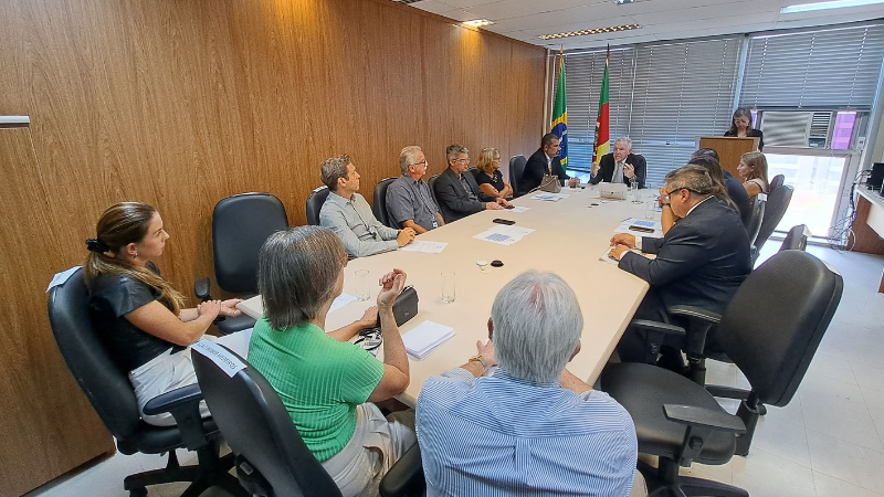 Reunião aconteceu na manhã desta quinta-feira, 26