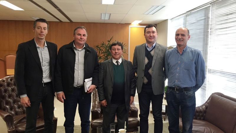 20150602161317reuniao-tres-coroas.jpg