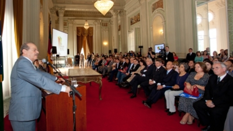 20111025101137govtg-semana-do-servidor-caco-argemi.jpg